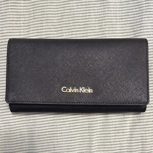 NWT Calvin Klein Wallet